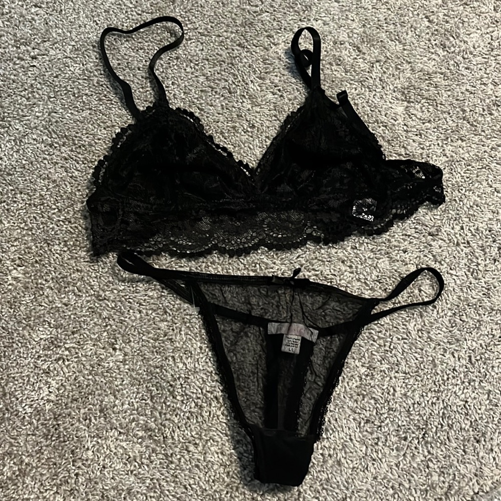 Knotty Knickers Black Lace Bralette and thong
